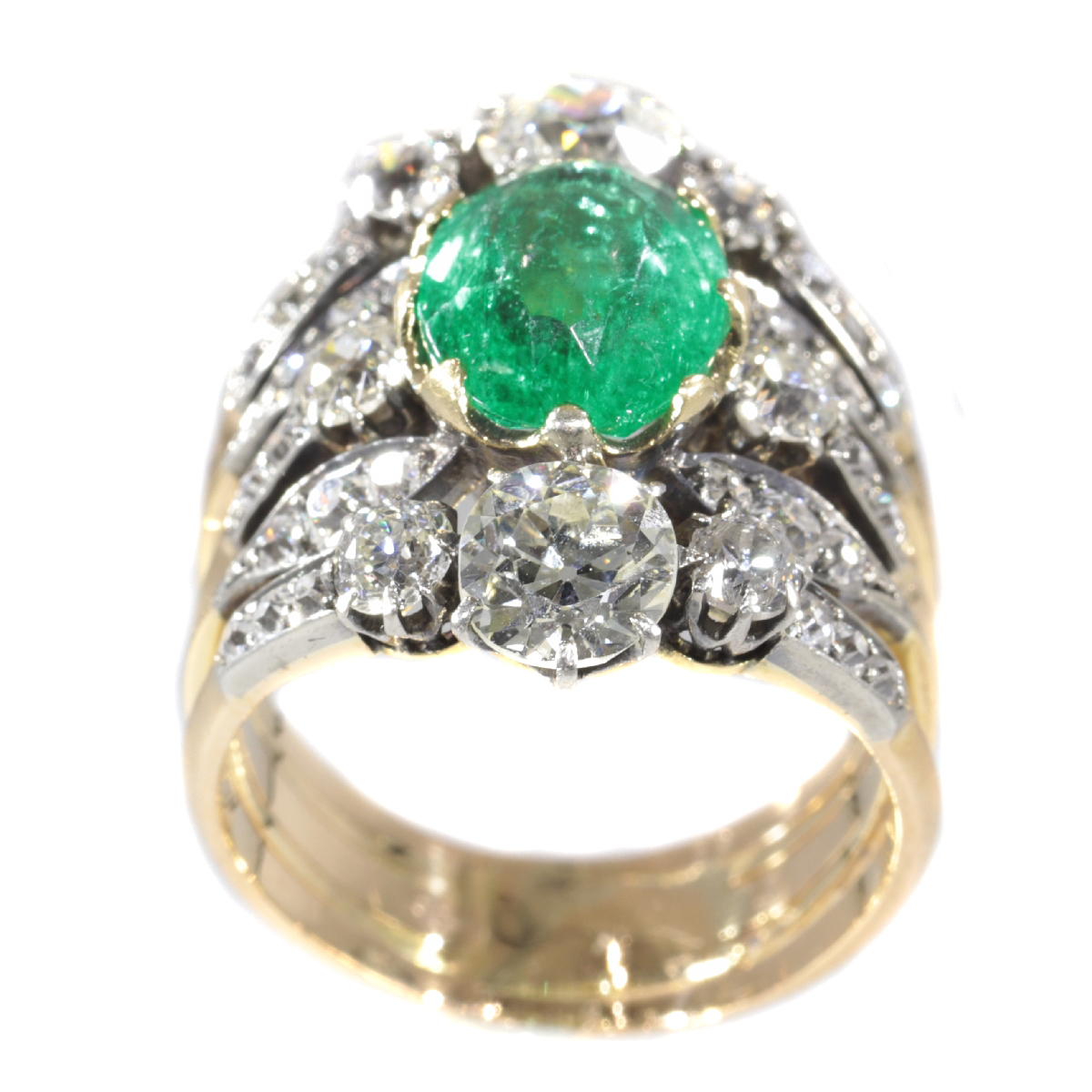 Victorian antique ring with diamonds and emerald (image 2 of 20)